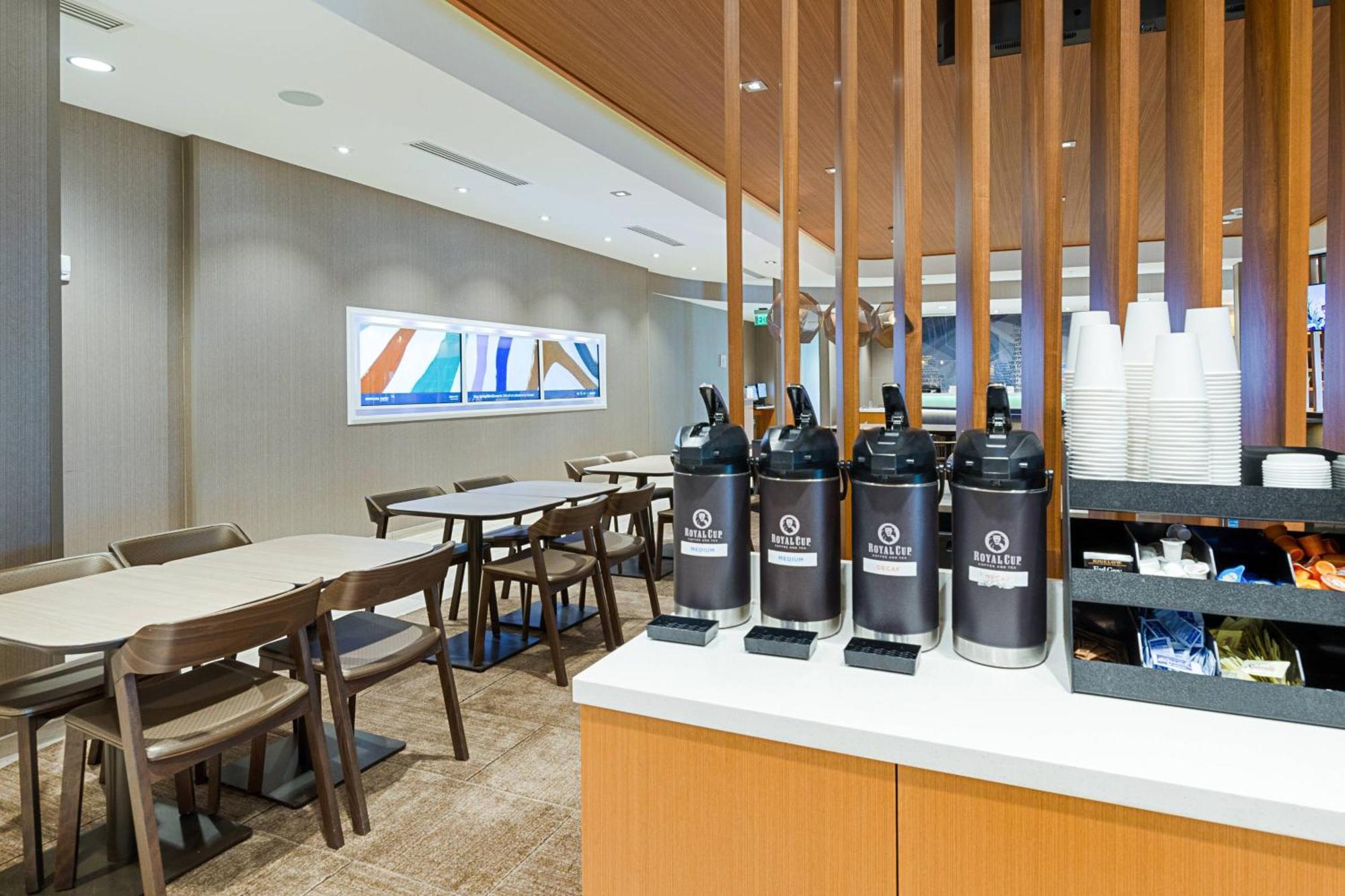 Springhill By Marriott Charleston Airport & Convention Center 3*