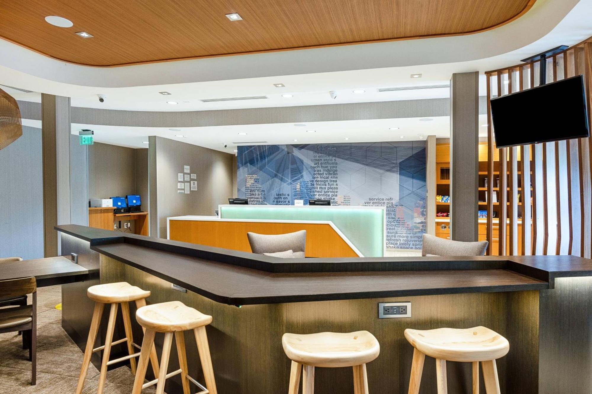 Springhill By Marriott Charleston Airport & Convention Center 3*