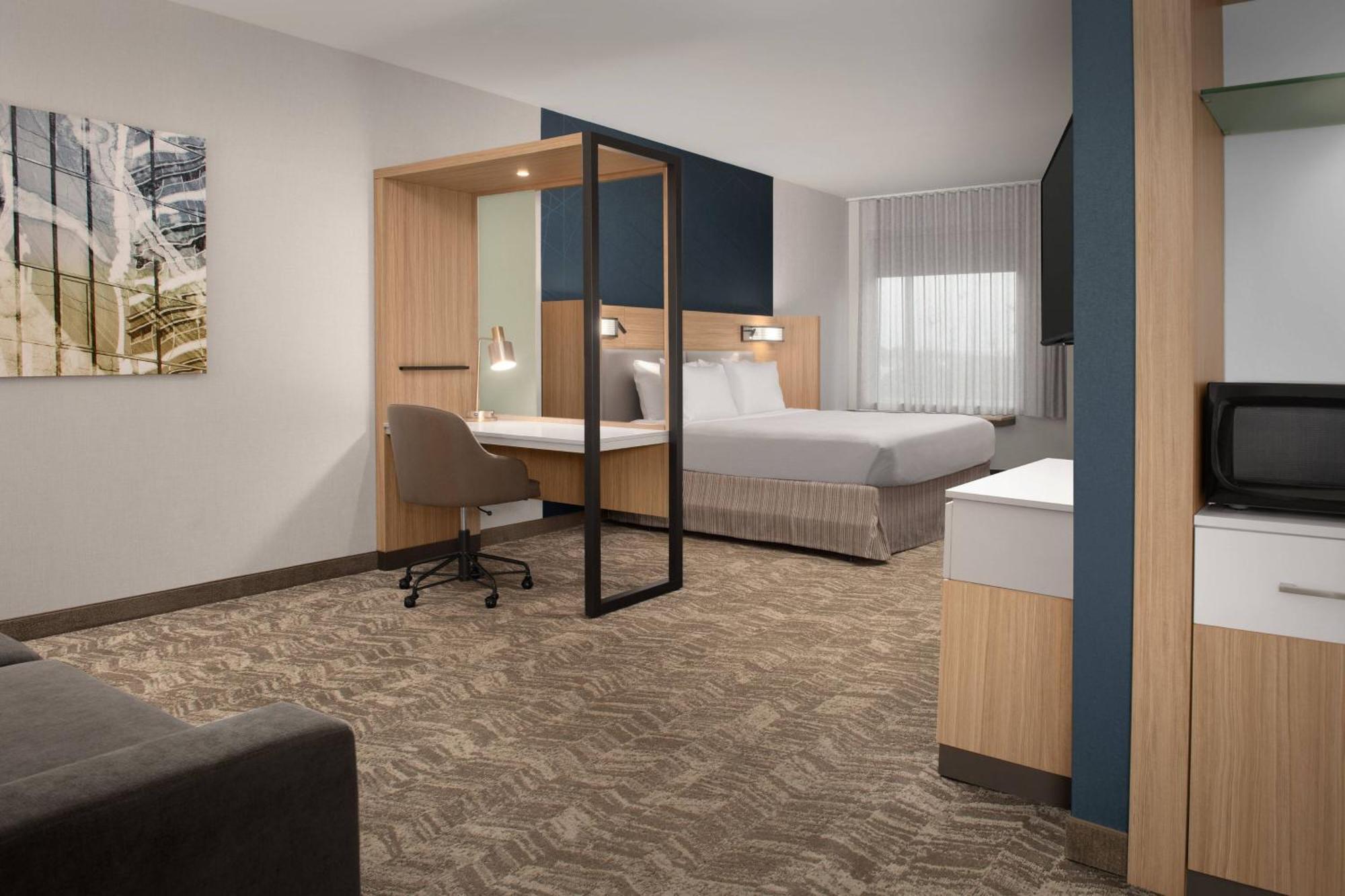 Hotel Springhill By Marriott Charleston Airport & Convention Center 3*