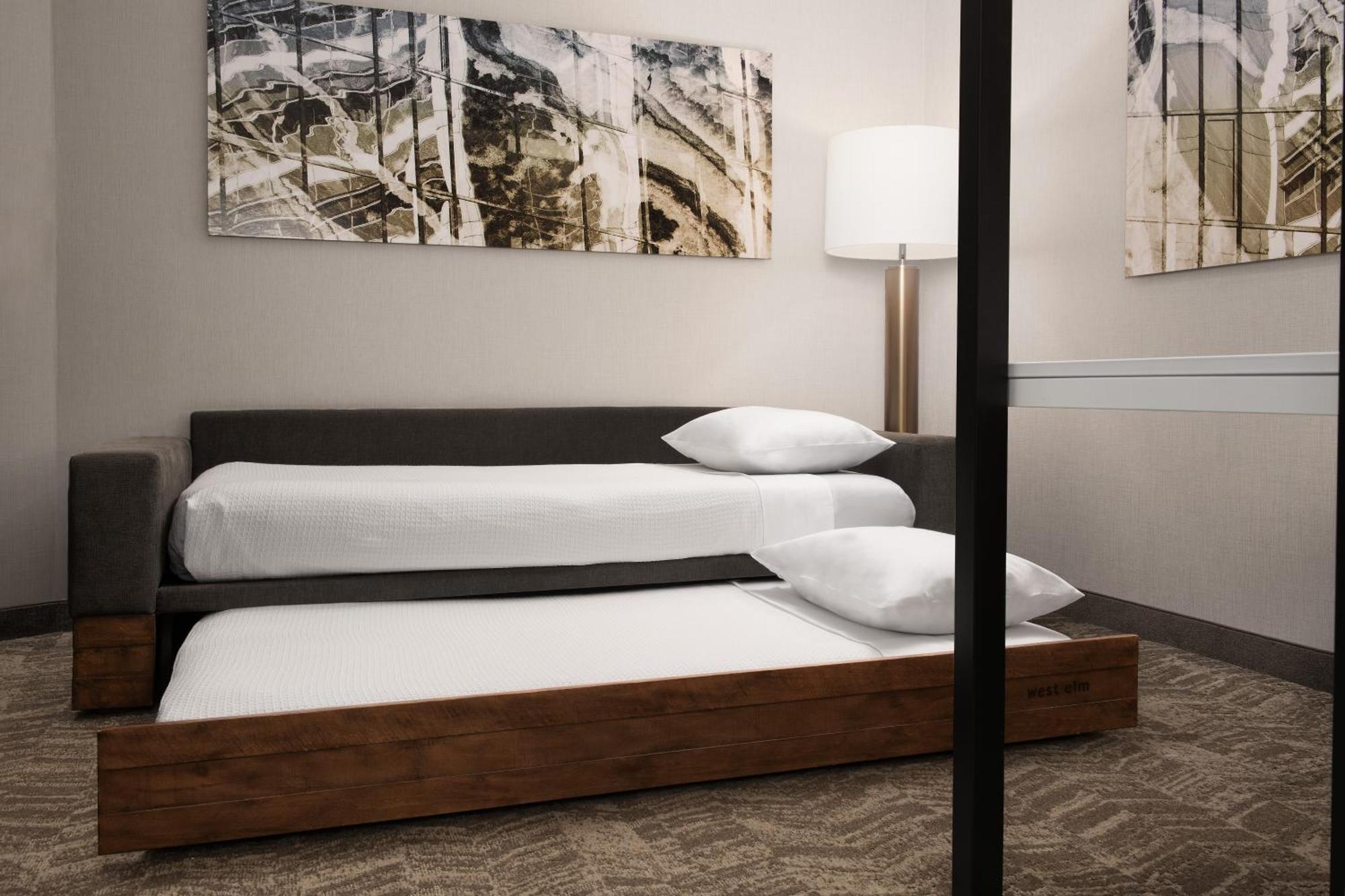 Springhill By Marriott Charleston Airport & Convention Center Hotel