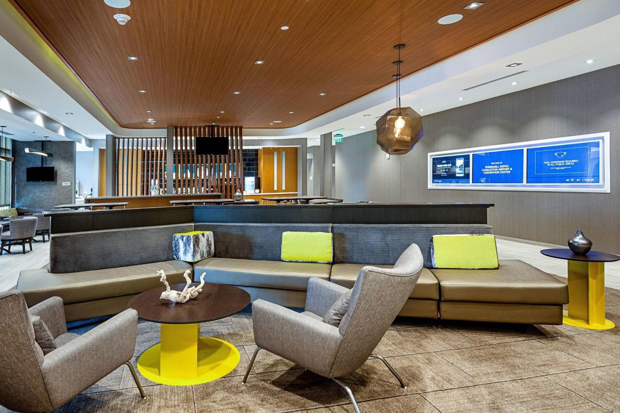 Springhill By Marriott Charleston Airport & Convention Center Hotel 3*